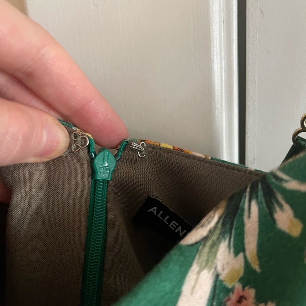 NWT Allen Schwartz willow bustier gown w pineapple print - Picture 6 of 10